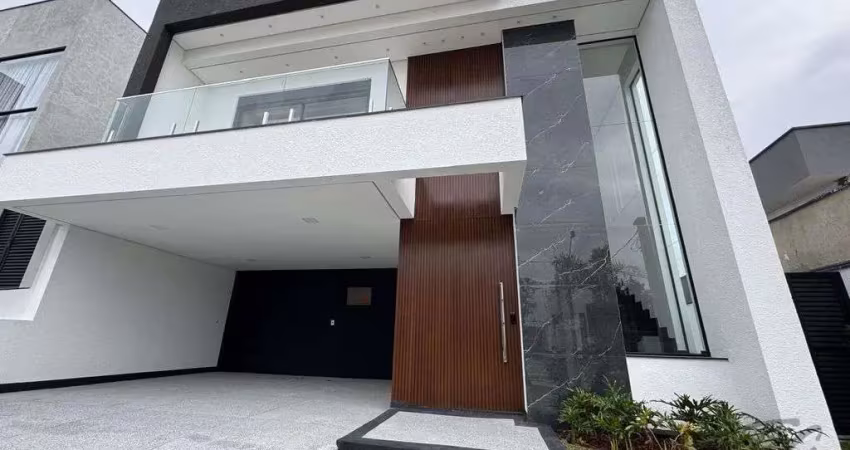 Casa espaçosa com piscina aquecida e 3 suítes no residencial cyrela esplanada