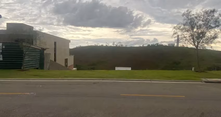 Terreno em condomínio fechado à venda na Rua Ibiá, São Pedro, Juiz de Fora