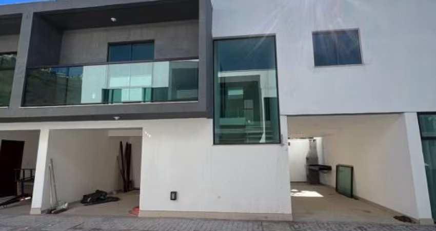 EXCELENTE CASA DUPLEX 3 QUARTOS CONDOMÍNIO DECHADO MARILANDIA