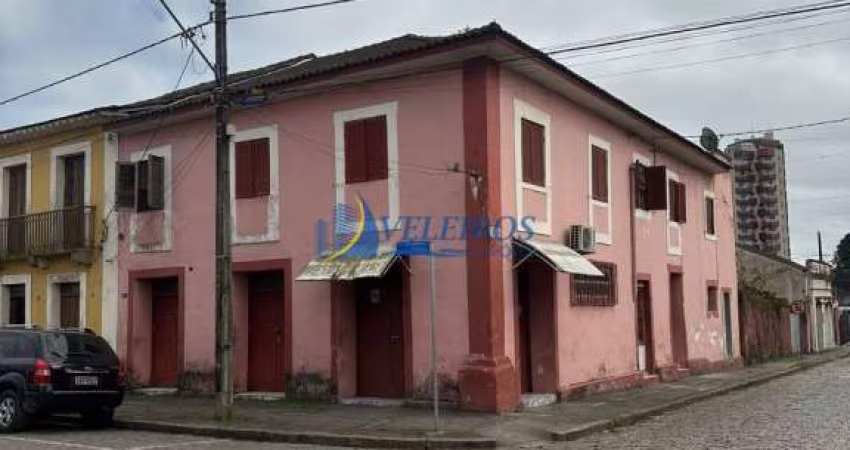 Casa à venda na Rua Conselheiro Sinimbú, 2, Centro, Paranaguá