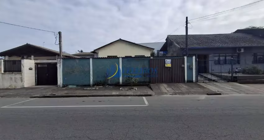Casa com 4 quartos para alugar no Correia Velho, Paranaguá 