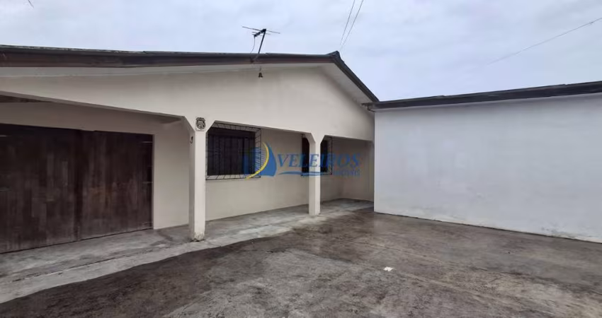 Casa com 3 quartos para alugar na Luiz Antonio Amatuzzi de Pinho (932), 932, Jardim Paranaguá, Paranaguá