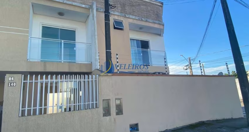 Casa à venda na Rua Tókio, 140, Parque Agari, Paranaguá