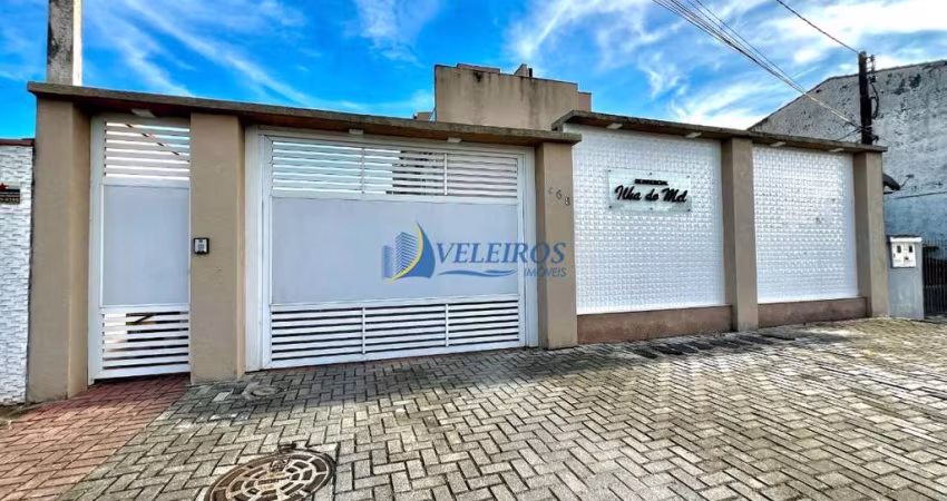 Casa com 3 quartos à venda na Desembargador Ermelino de Leão, 465, Costeira, Paranaguá