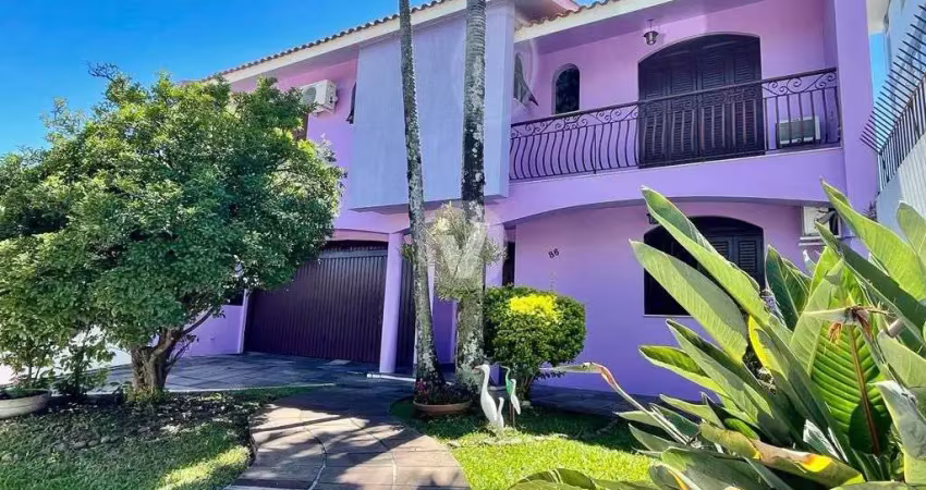 Casa com 5 quartos à venda na Travessa Farrapos, 86, Nossa Senhora Medianeira, Santa Maria