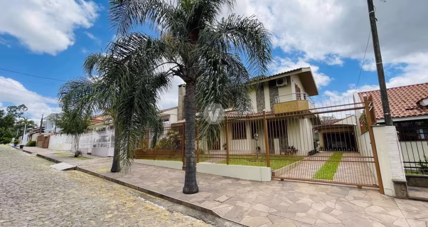 Casa 04 dormitórios com uma suíte no bairro São José