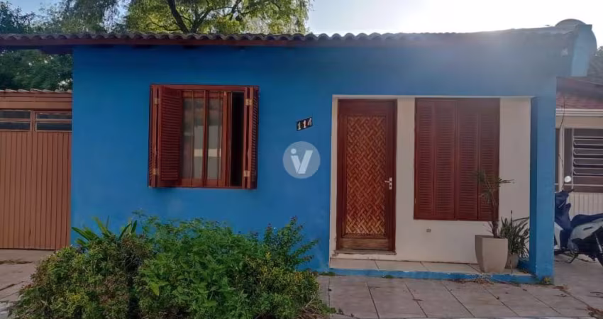 Casa com piscina  em Condomínio fechado e familiar