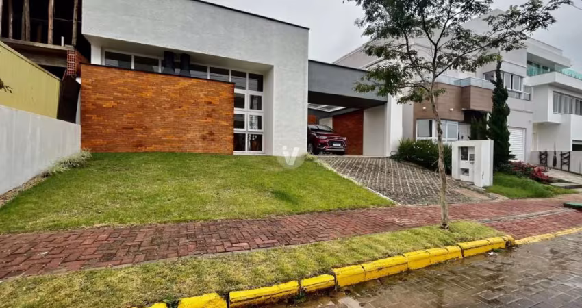 Casa 3 Dormitórios com 3 suítes térrea.