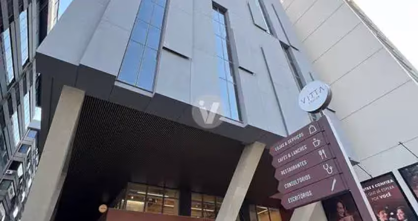 Sala no vitta center com uma vista incrível da cidade