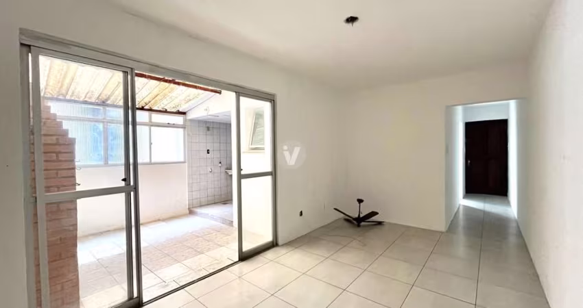 Apartamento para venda na Rua Tuiuti, bem próximo ao centro!