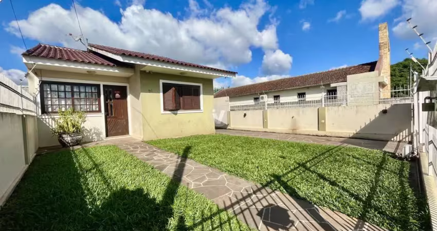 Casa com 3 quartos à venda na Rua Vitória, 94, Pinheiro Machado, Santa Maria
