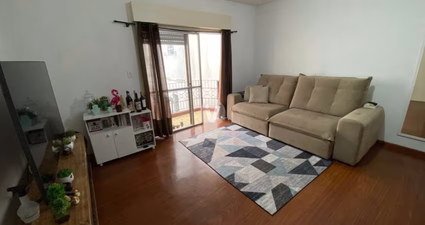 Oportunidade Única! Apartamento Residencial Central com 2 Quartos + dependência!