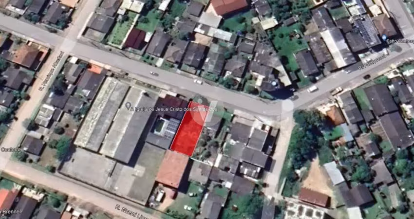 Terreno amplo à venda no bairro divina providência!