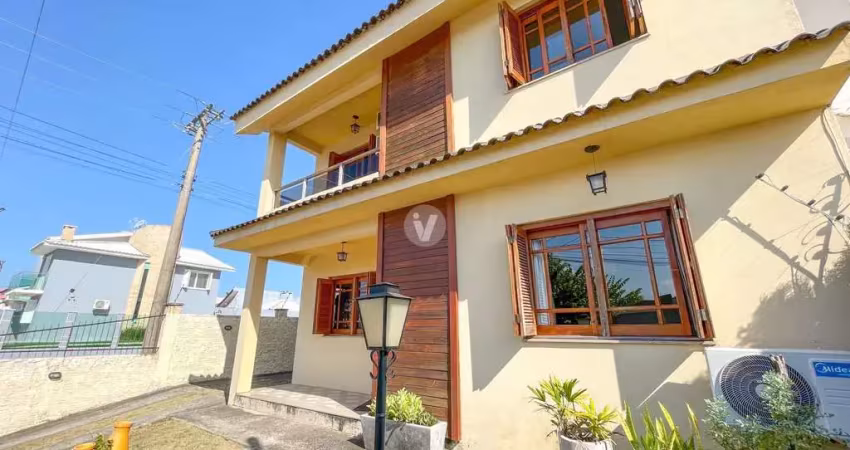 Casa 3 dormitórios e amplo pátio