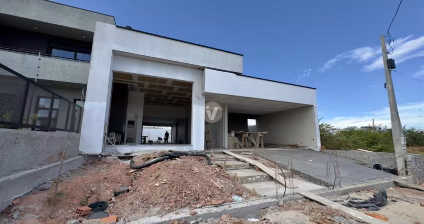Casa em construção com 3 suítes no Terras de Santorini