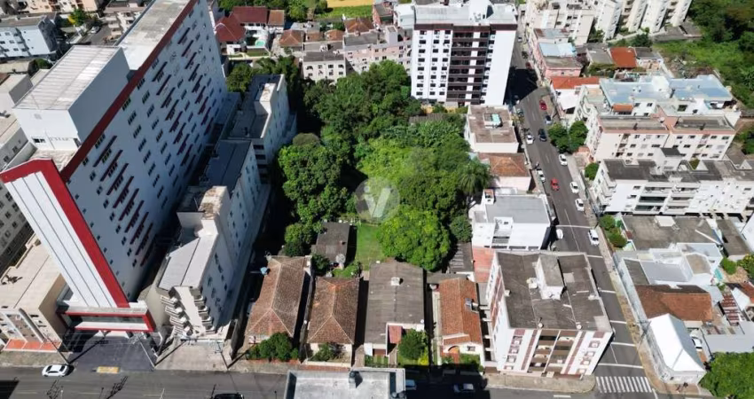 Fantástico terreno no Centro 3.029,27m²