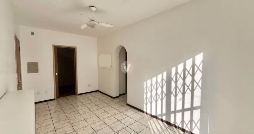 Apartamento 2 dormitórios central para locação