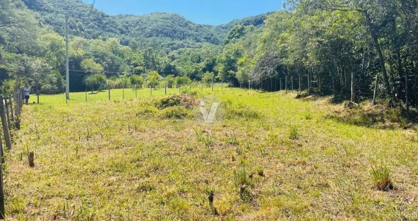 Terreno próximo à vinícola Velho Amâncio