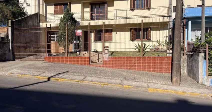 Casa 3 dormitórios bairro Nossa Senhora de Lourdes