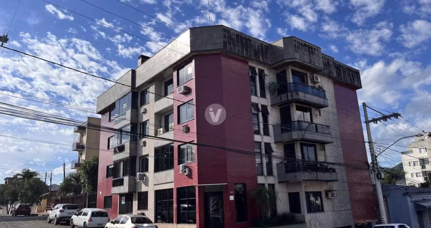 Apartamento com 3 Dormitórios, Lareira e Churrasqueira no Menino Jesus