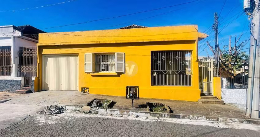 Casa 3 dormitórios, suíte, piscina e amplo terreno no bairro Perpétuo Socorro