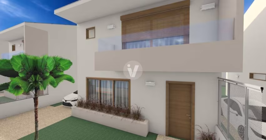 Casa 3 dormitórios, sendo 1 suíte, 3 vagas de garagem, bairro Jardim Berleze