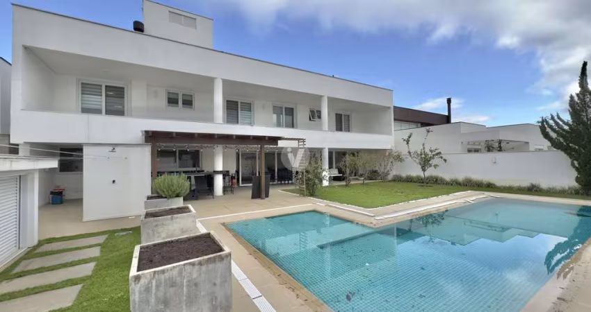 Casa de cinema em um dos melhores condomínios da cidade!