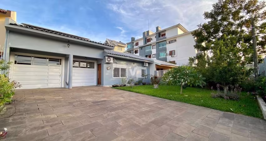 Casa 3 dormitórios em Camobi