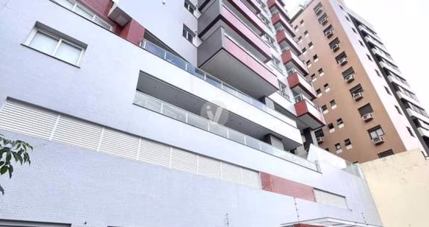 Apartamento 3 suítes, semimobiliado e 2 vagas no Residencial Castro Alves