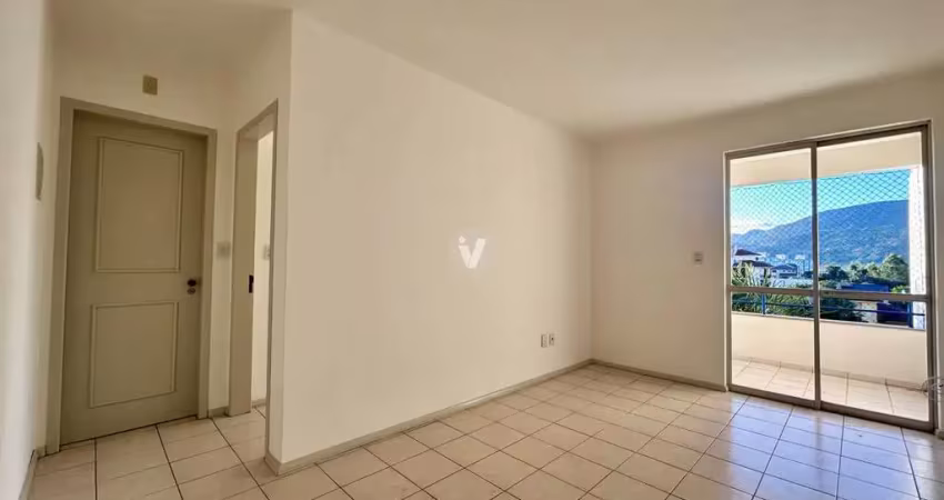 Apartamento de 01 dormitório com sacada e churrasqueira no bairro Camobi.
