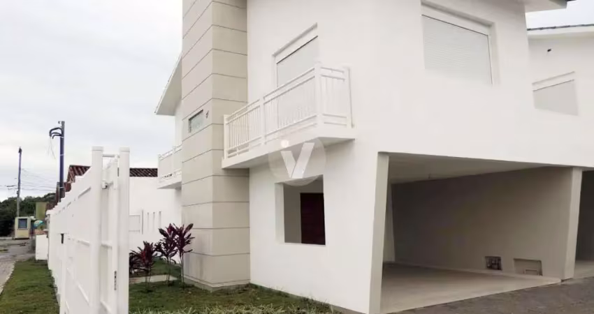 Sobrado 2 dormitórios e 2 vagas em Pelotas-RS