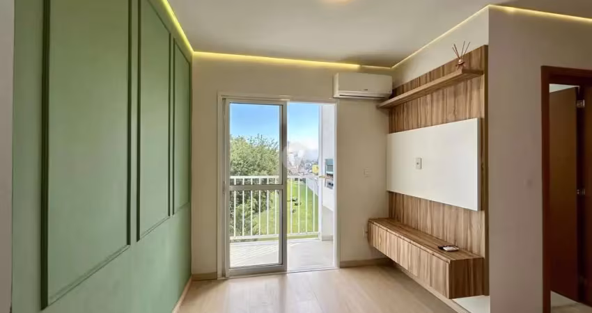 Apartamento com 2 dormitórios, sacada com churrasqueira e vaga de garagem