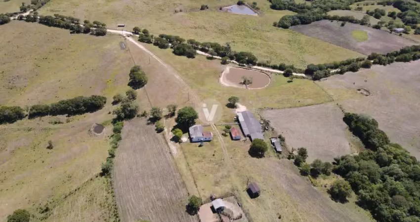 Chácara / sítio à venda na Estrada Rincão dos Dutras, S n, Zona Rural, Santana da Boa Vista