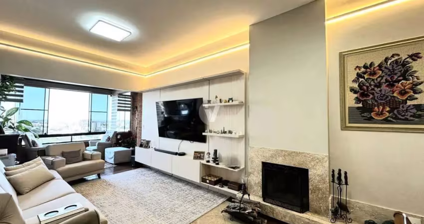 Cobertura de 3 dormitórios, churrasqueira, lareira e piscina, localizada no bair