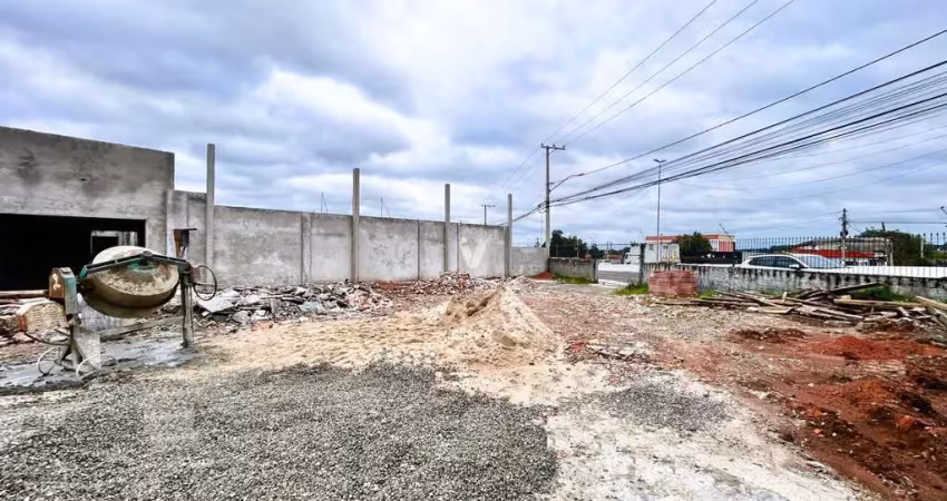 Pavilhão medindo 360m², localizado na faixa de são pedro.