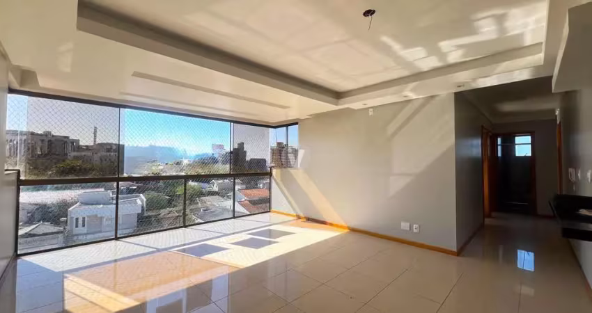 Amplo apartamento de 3 dormitórios, churrasqueira e vaga localizado no bairro n.