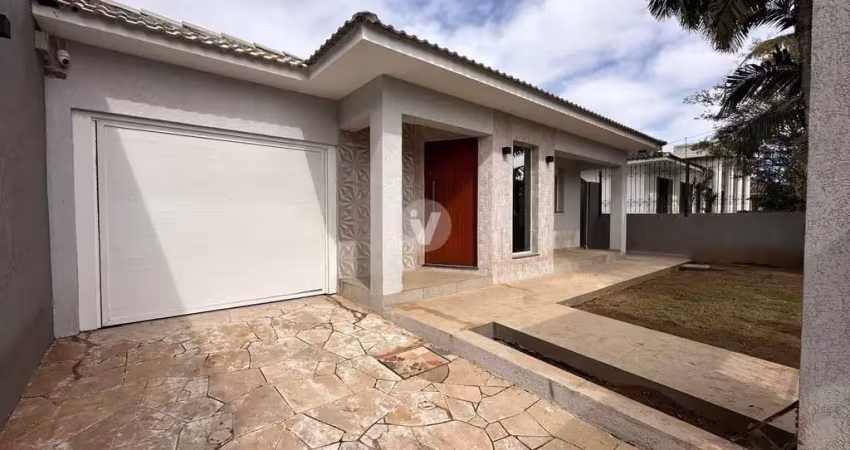 Casa ampla, muito aconchegante, de 4 dormitórios, localizada no bairro camobi!