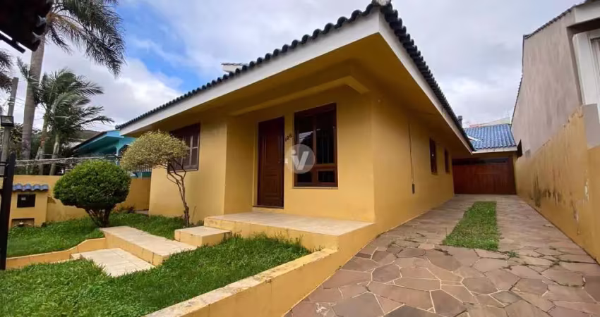 Casa de 3 dormitórios com churrasqueira e lareira localizada no residencial lope