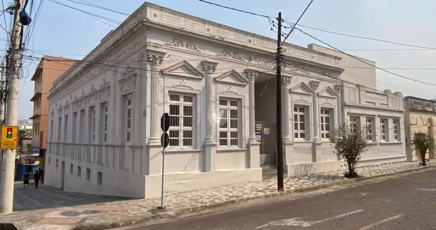 Casa comercial para alugar na Rua Otávio Binato, 139, Centro, Santa Maria