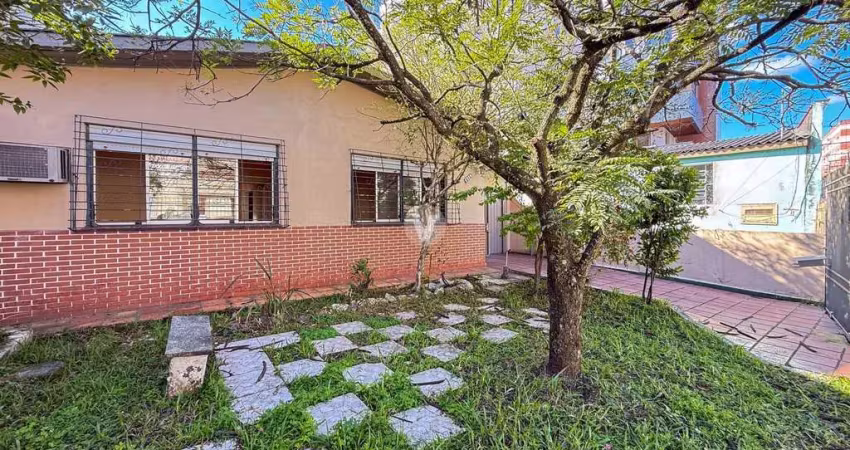 Casa comercial na rua tuiuti para locação, com localização estratégica no centro