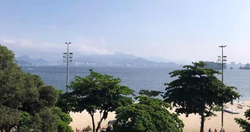 Apartamento 4 quartos frente praia de Icaraí