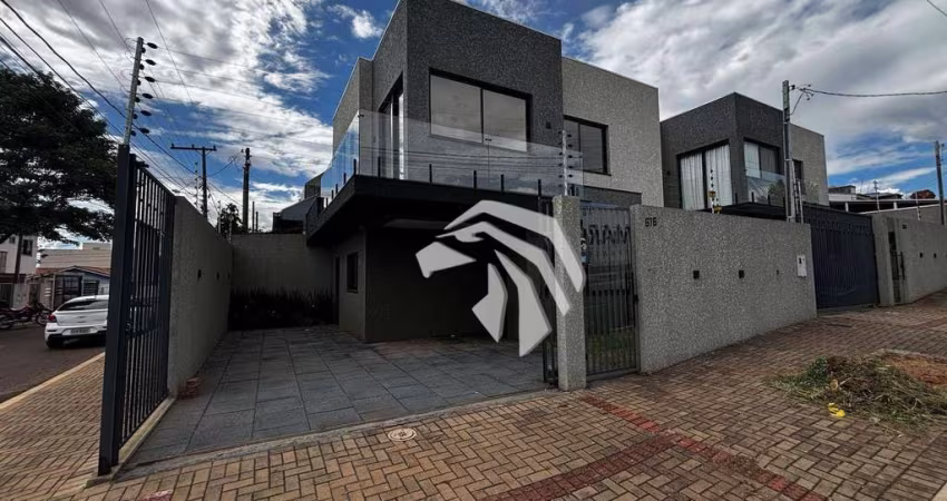 Sobrado com 3 dormitórios à venda, 125 m² por R$ 670.000,00 - Canadá - Cascavel/PR