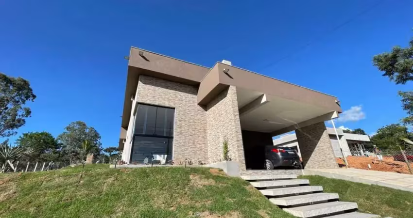 Casa com 3 dormitórios à venda, 220 m² por r$ 950.000,00 - condomínio vale do luar - jaboticatubas/mg