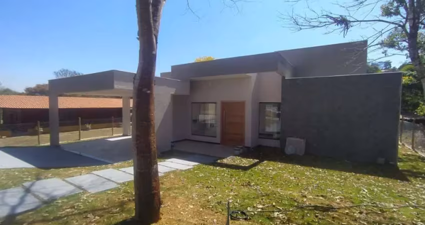 Casa com 3 dormitórios à venda, 180 m² por R$ 990.000,00 - Condomínio Estância da Mata - Jaboticatubas/MG