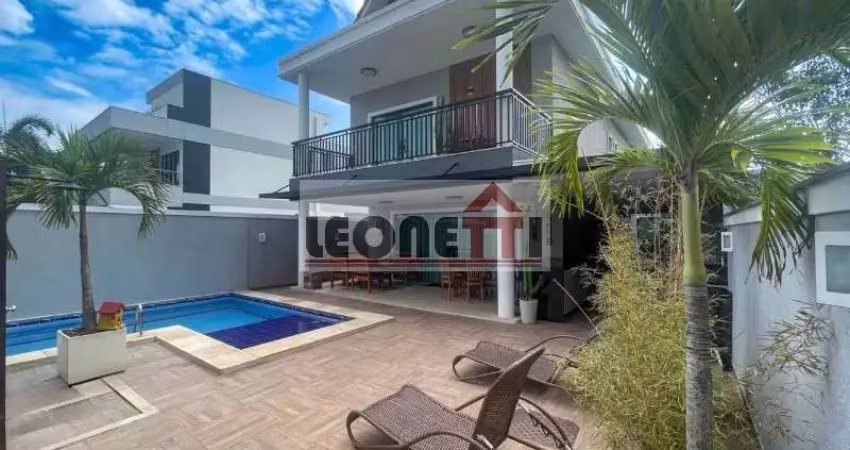 Casa de luxo no recreio dos bandeirantes: 4 quartos, 3 suítes, 2 salas, 5 vagas de garagem e 357m² de área - rio de janeiro-rj