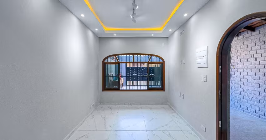 Linda casa totalmente reformada na Vila Tupi