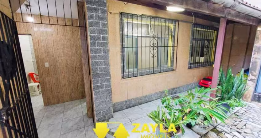 Casa com 2 quartos à venda na Rua Amandiu, Irajá, Rio de Janeiro