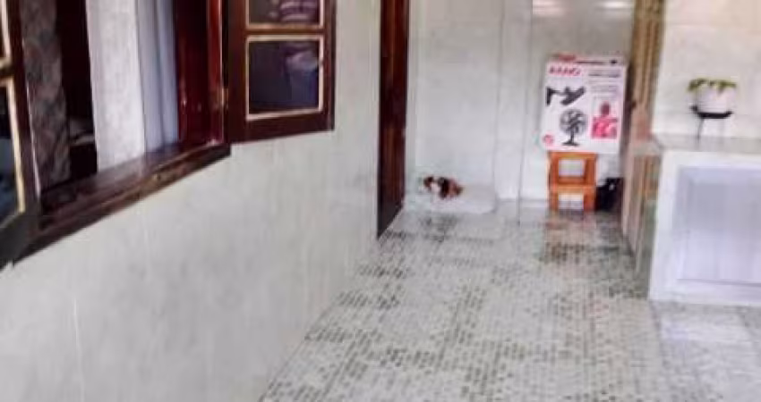Casa com 2 quartos à venda na Travessa Muritiapina, Irajá, Rio de Janeiro