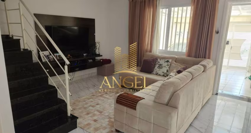 Sobrado 3 dormitórios e 2 vagas - Vila Celeste