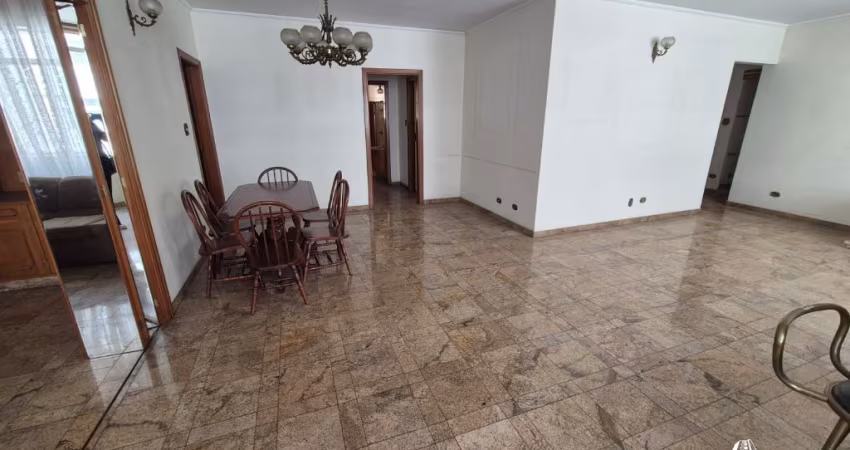 Vendo Apto com 4 Quartos, Sendo 3 Suítes, Área Privativa 183 m² na Higienópolis Próx. ao Shopping